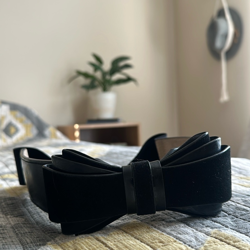 Black Bow Cinch Belt